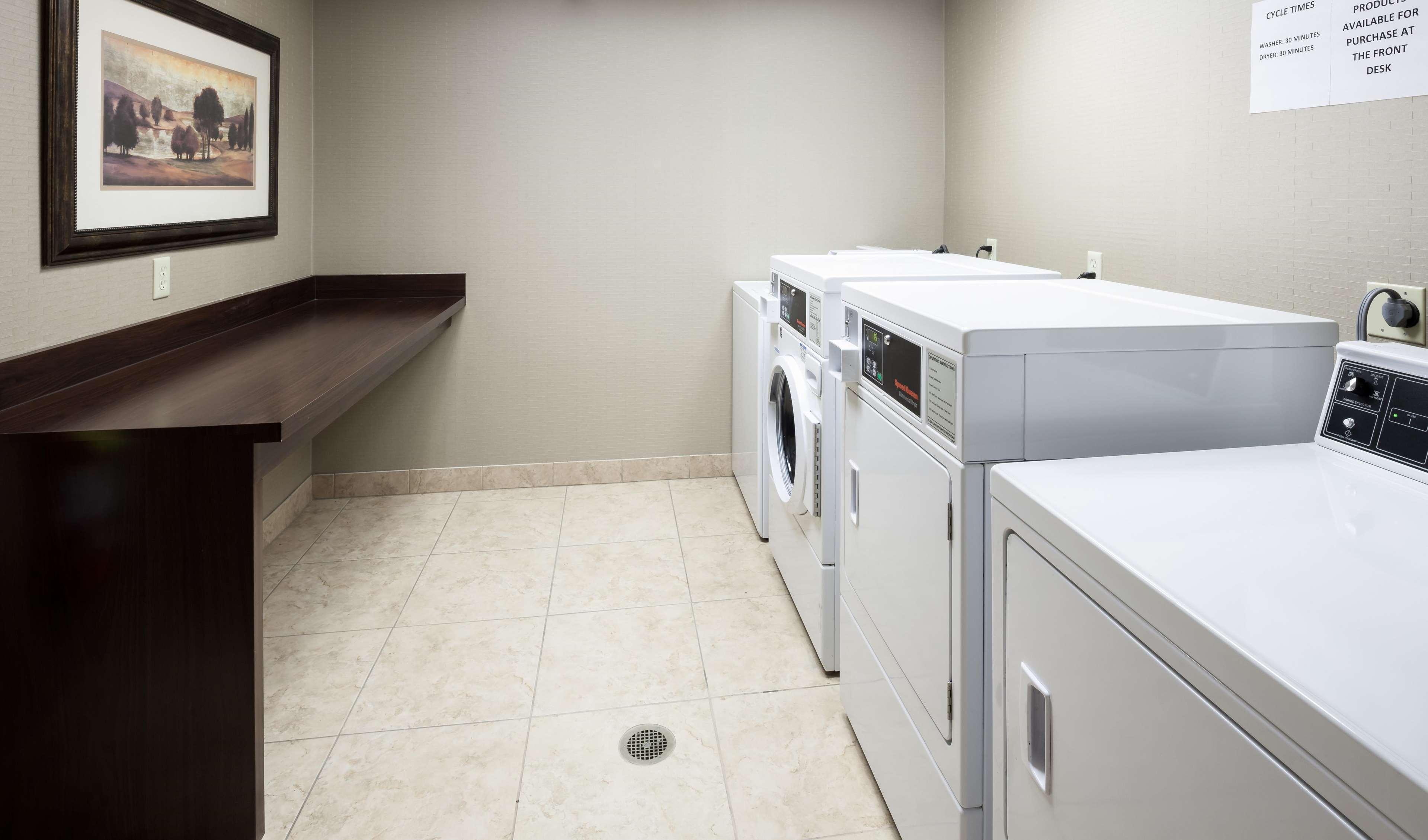 Homewood Suites By Hilton Agoura Hills Eksteriør billede